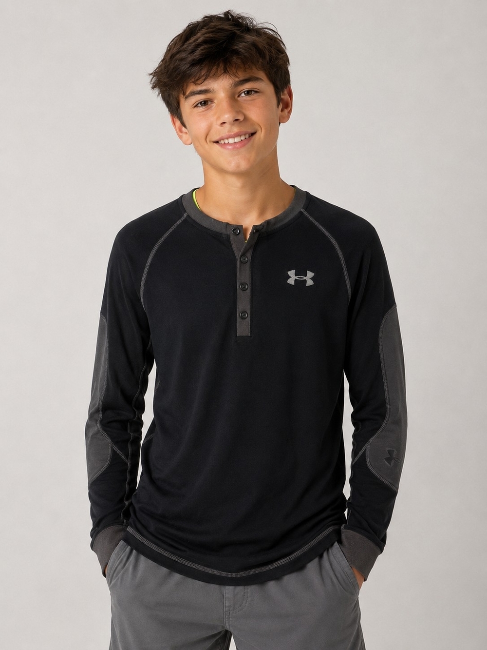 Under Armour Boys Youth Fitted Long Sleeve Shirt Medium Fits Like 14/16